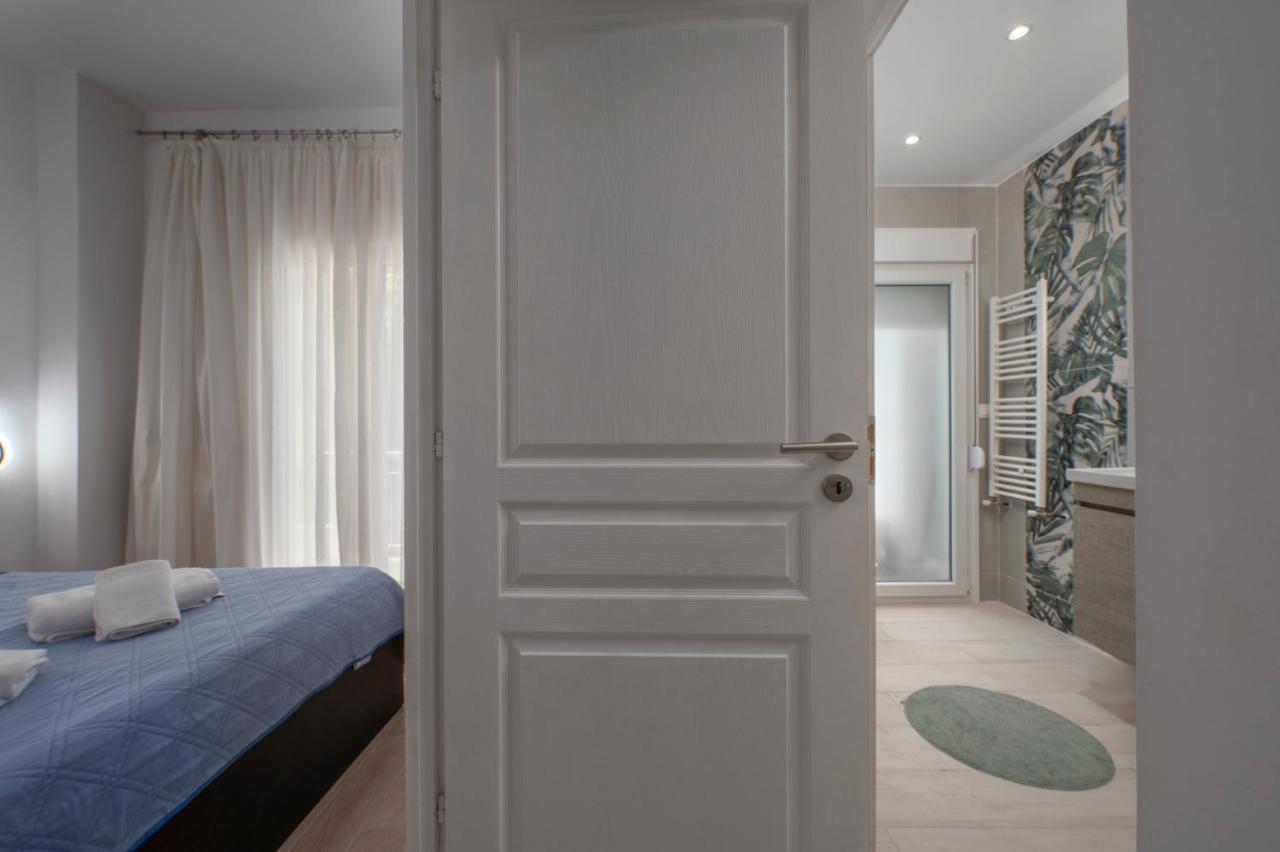 Kosmos Service Apartment City Center 3 With Additional Cost Parking Thessaloníki Eksteriør bilde